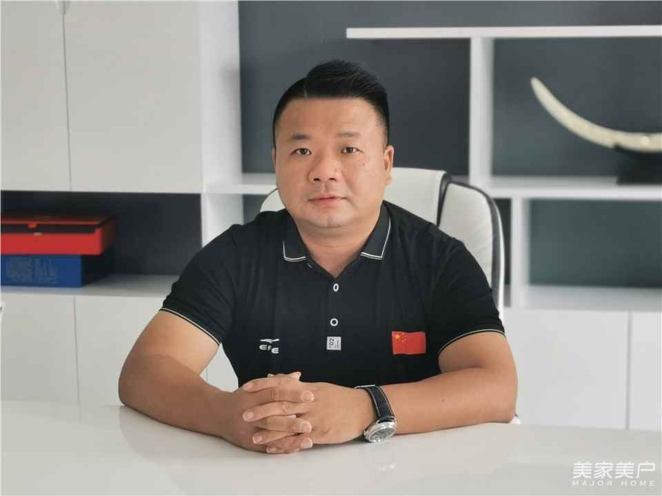 皇家金牌系统门窗：坚守本心，与经销商同舟共济 ——访皇家金牌董事长宋友强、营销总监杨勇